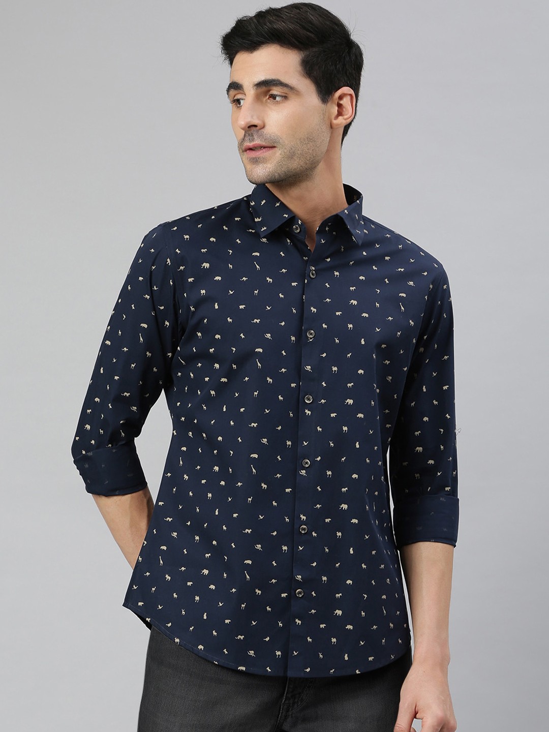 

MR BUTTON Men Navy Blue Smart Slim Fit Printed Cotton Casual Shirt