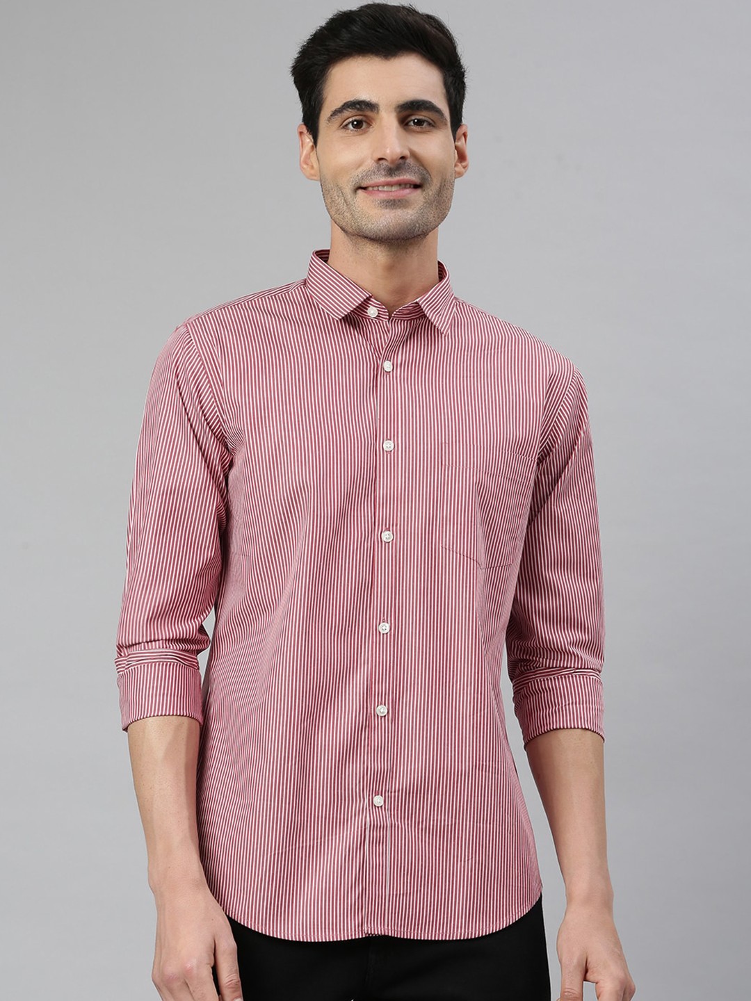 

MR BUTTON Men Pink & White Smart Slim Fit Striped Casual Shirt