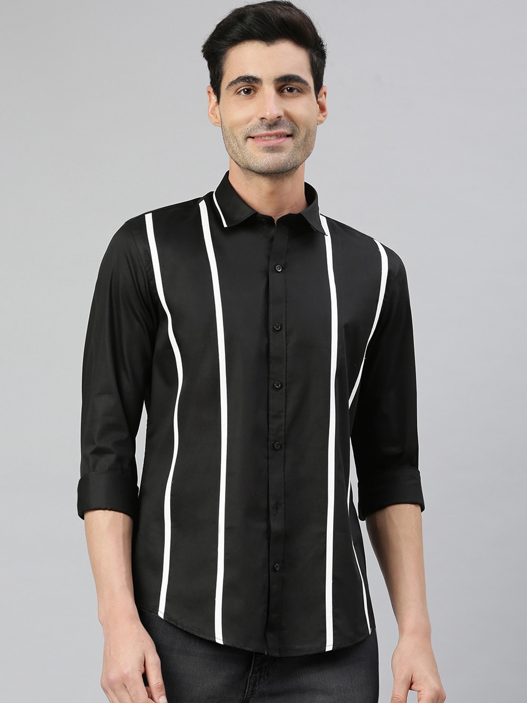 

MR BUTTON Men Black Smart Slim Fit Striped Cotton Casual Shirt