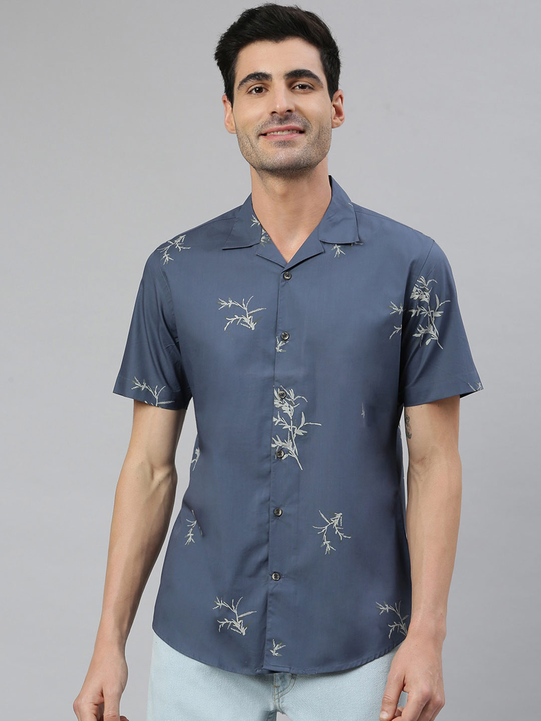 

MR BUTTON Men Grey & Beige Smart Slim Fit Floral Printed Casual Shirt