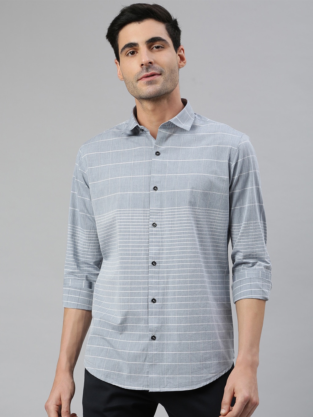 

MR BUTTON Men Grey & White Smart Slim Fit Checked Cotton Casual Shirt