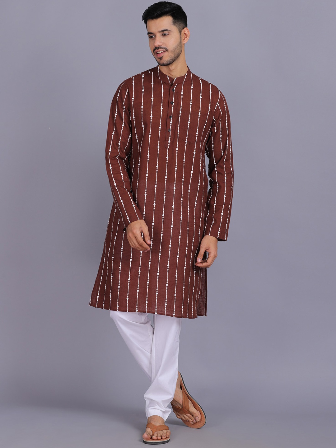 

Waahiba Men Brown Ethnic Motifs Printed Straight Kurta