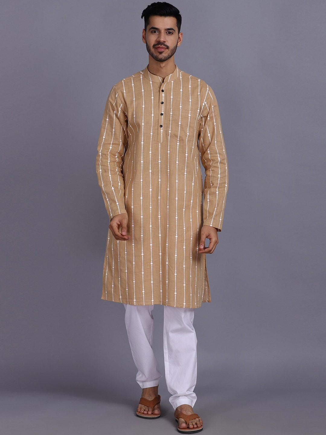 

Waahiba Men Cream-Coloured Ethnic Motifs Printed Straight Kurta