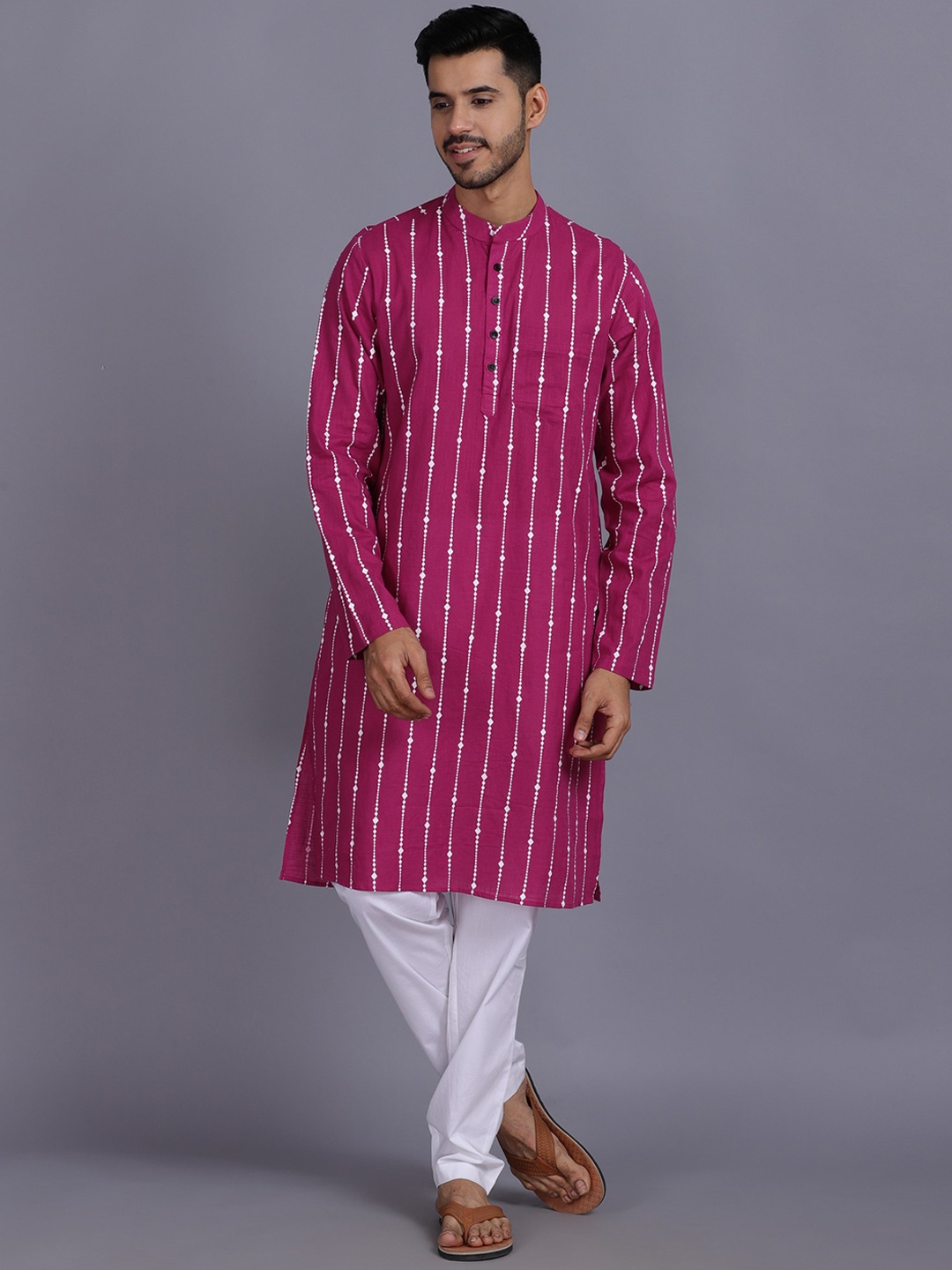 

Waahiba Men Magenta Thread Work Kurta