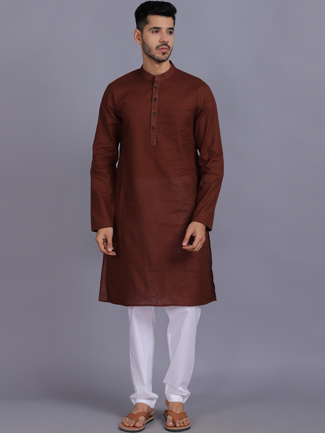 

Waahiba Men Burgundy Solid Straight Kurta
