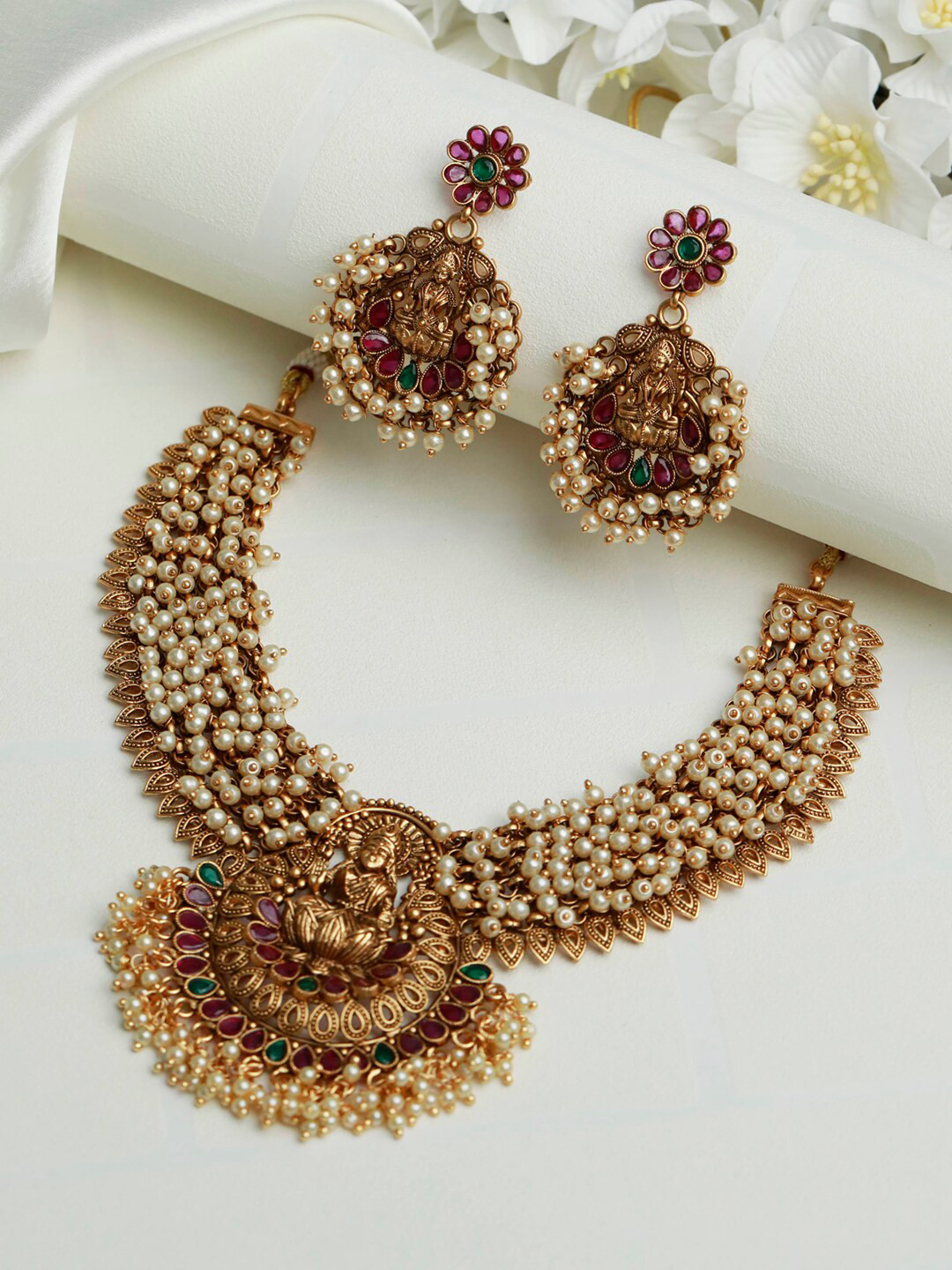 

Priyaasi Women Gold-Plated Ruby & Green Stone Studded Jewellery Set