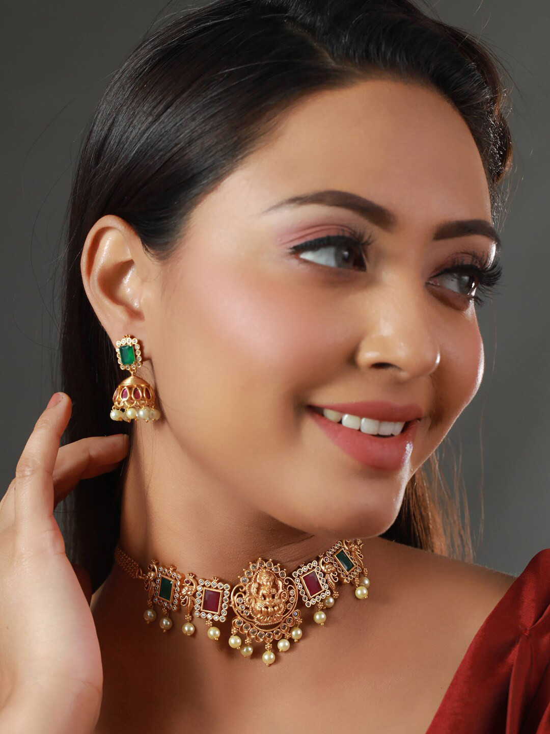 

Priyaasi Women Pink & Green Gold-Plated Stone-Studded Handcrafted Jewellery Set