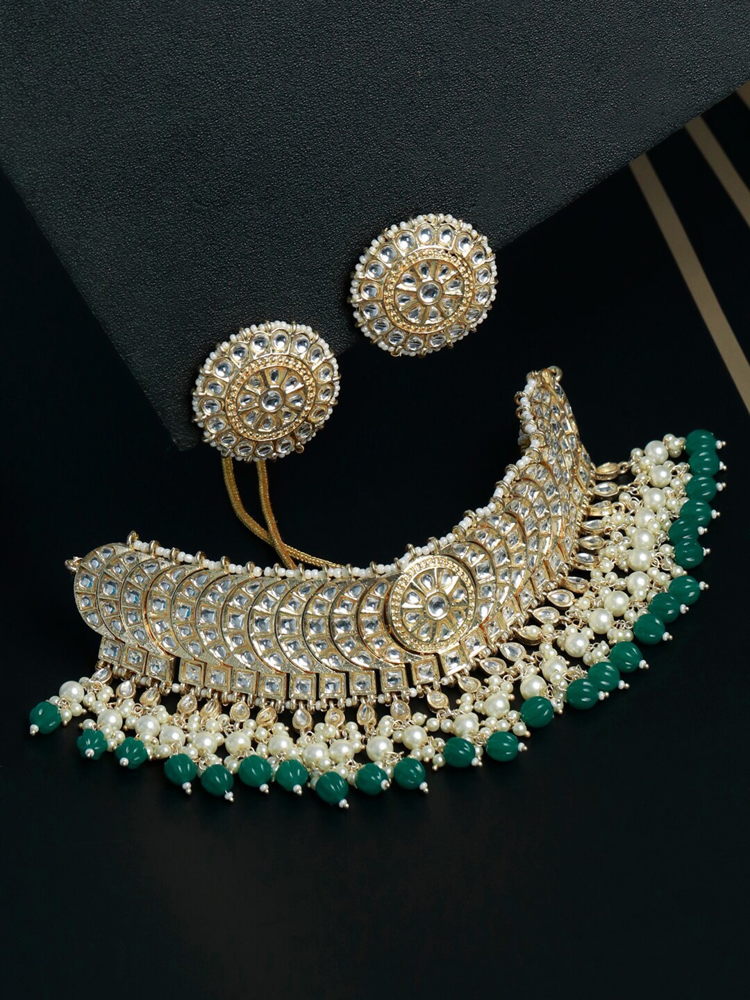 

Priyaasi Gold-Plated Green Kundan Meenakari Choker Jewellery Set