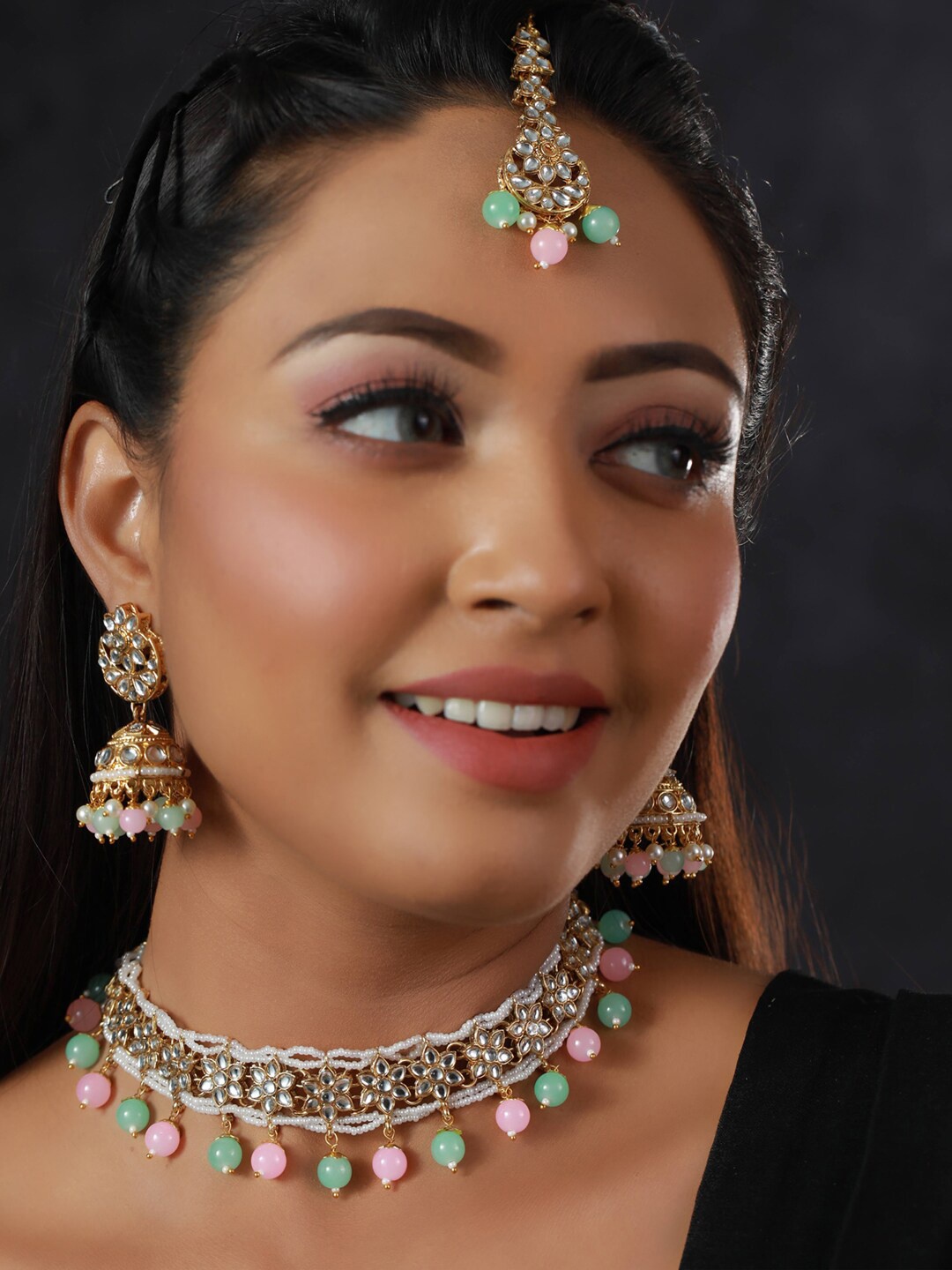 

Priyaasi Gold-Plated White & Green Kundan-Studded & Beaded Jewellery Set