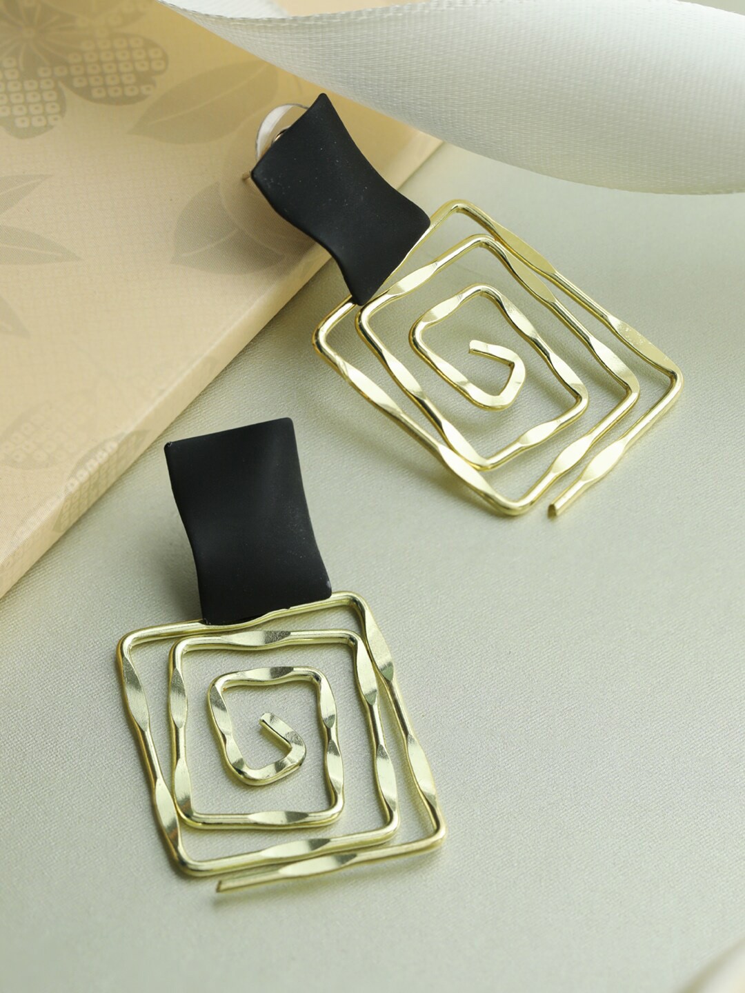 

Priyaasi Gold-Plated Geometric Drop Earrings