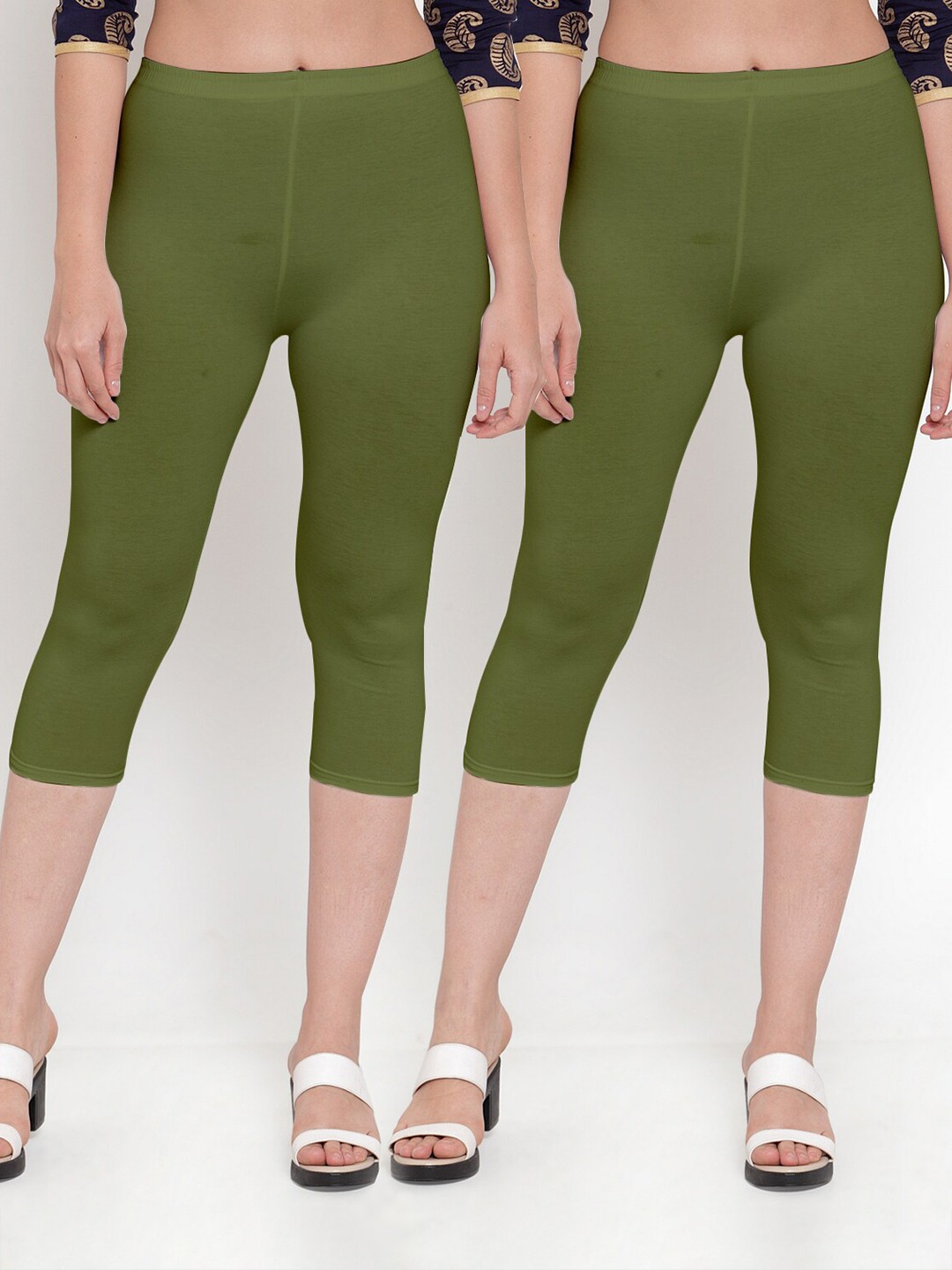 

Jinfo Pack Of 2 Slim Fit Mid-Rise Capris, Green