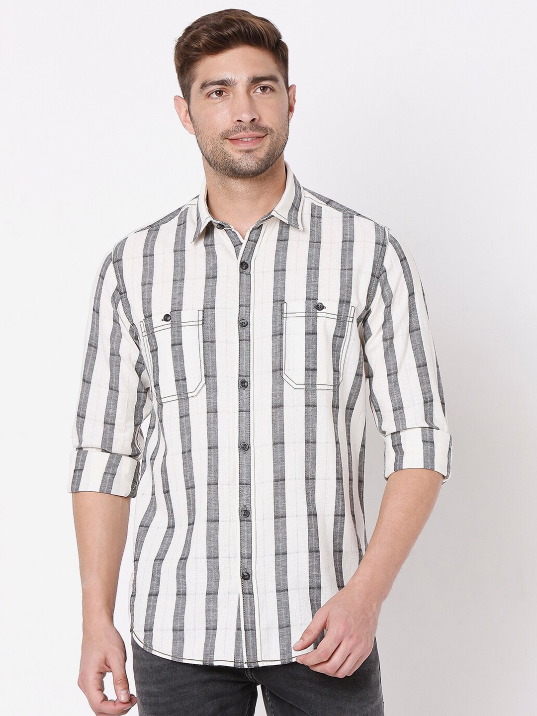 

Mufti Men White Slim Fit Checked Casual Shirt