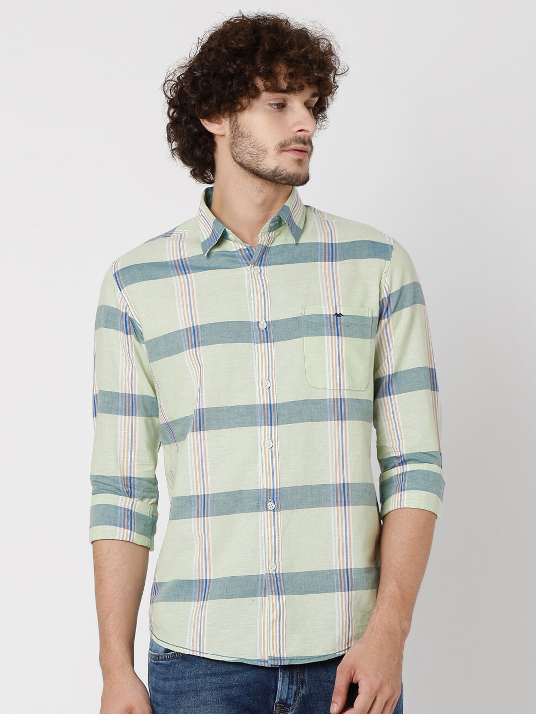 

Mufti Men Green Slim Fit Windowpane Checks Checked Casual Shirt