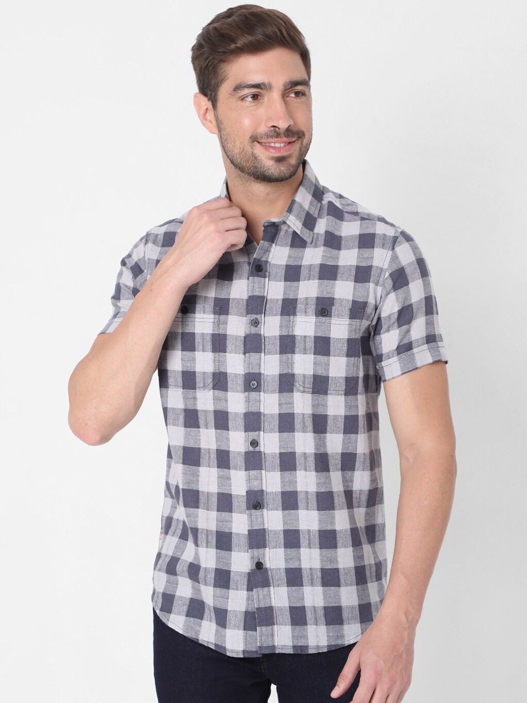 

Mufti Men Grey Slim Fit Buffalo Checks Checked Casual Shirt