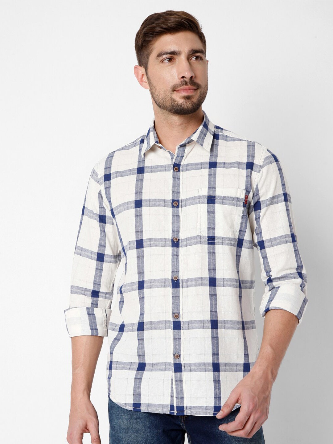 

Mufti Men White & Navy Blue Slim Fit Checked Casual Shirt