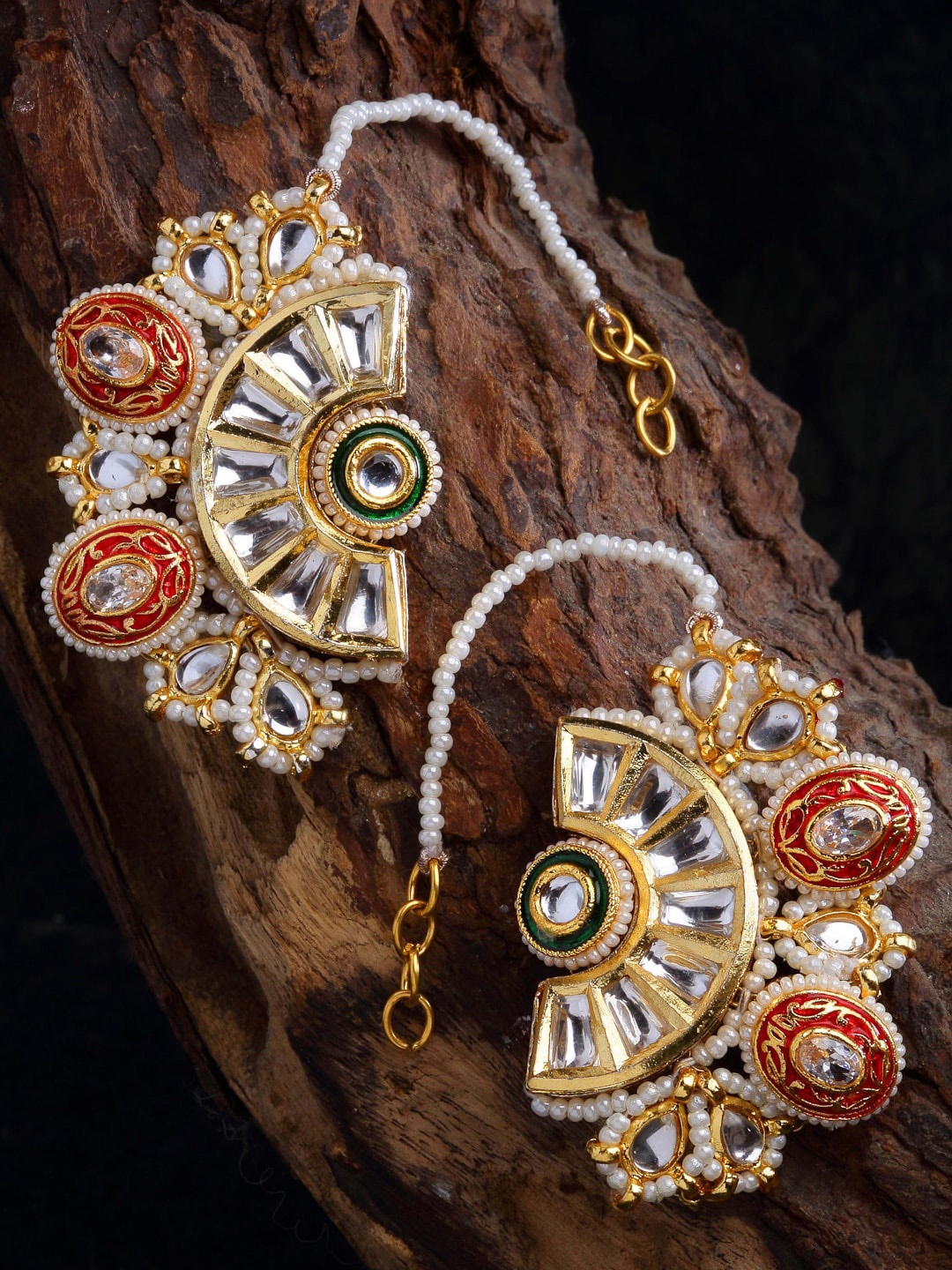 

DUGRISTYLE Red & Gold-Plated Classic Studs Earrings