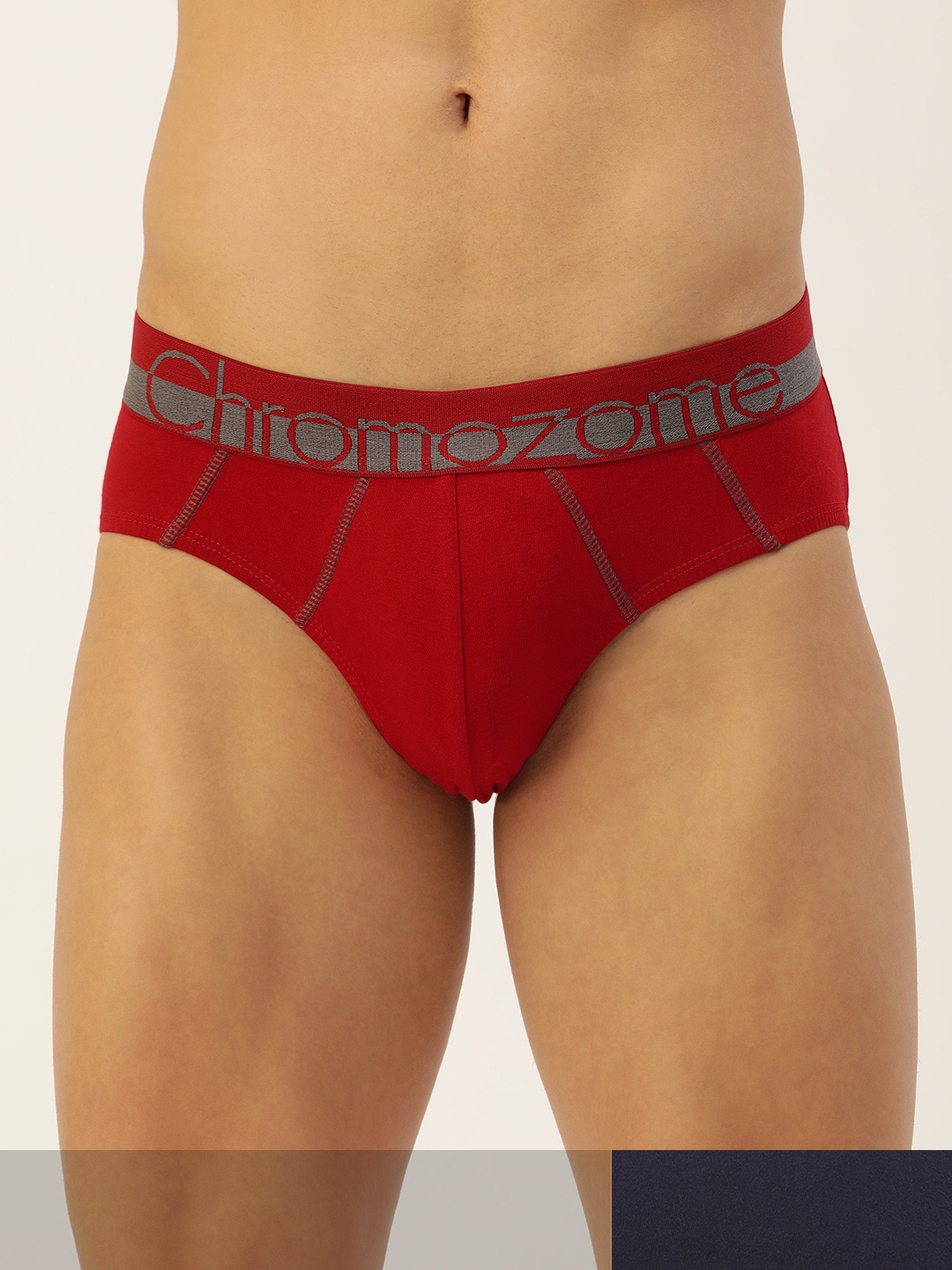 

Chromozome Men Pack of 2 Solid Basic Briefs 8902733552608-V63, Red