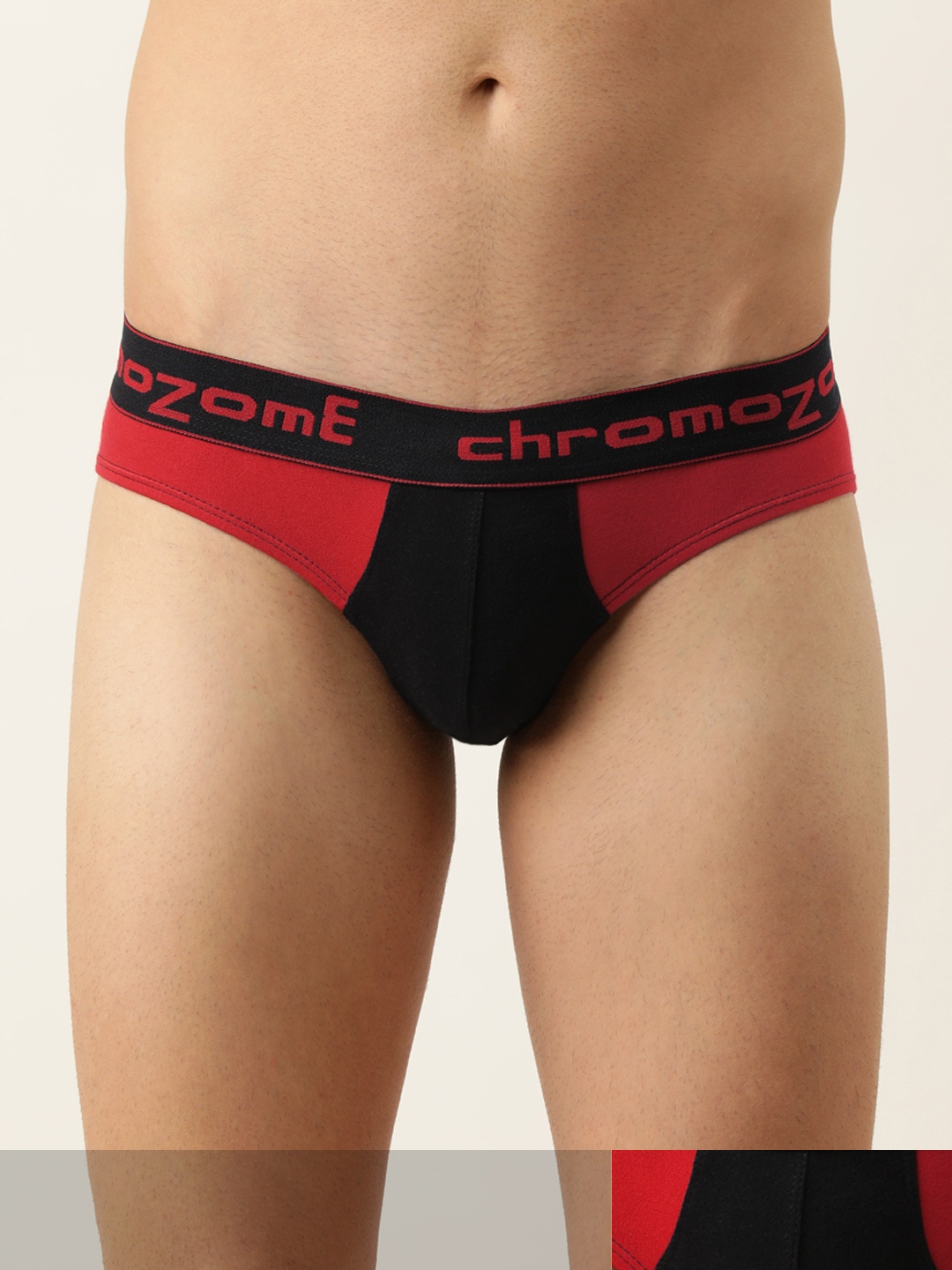 

Chromozome Men Pack of 2 Red & Black Colourblocked Printed Briefs-8902733575027