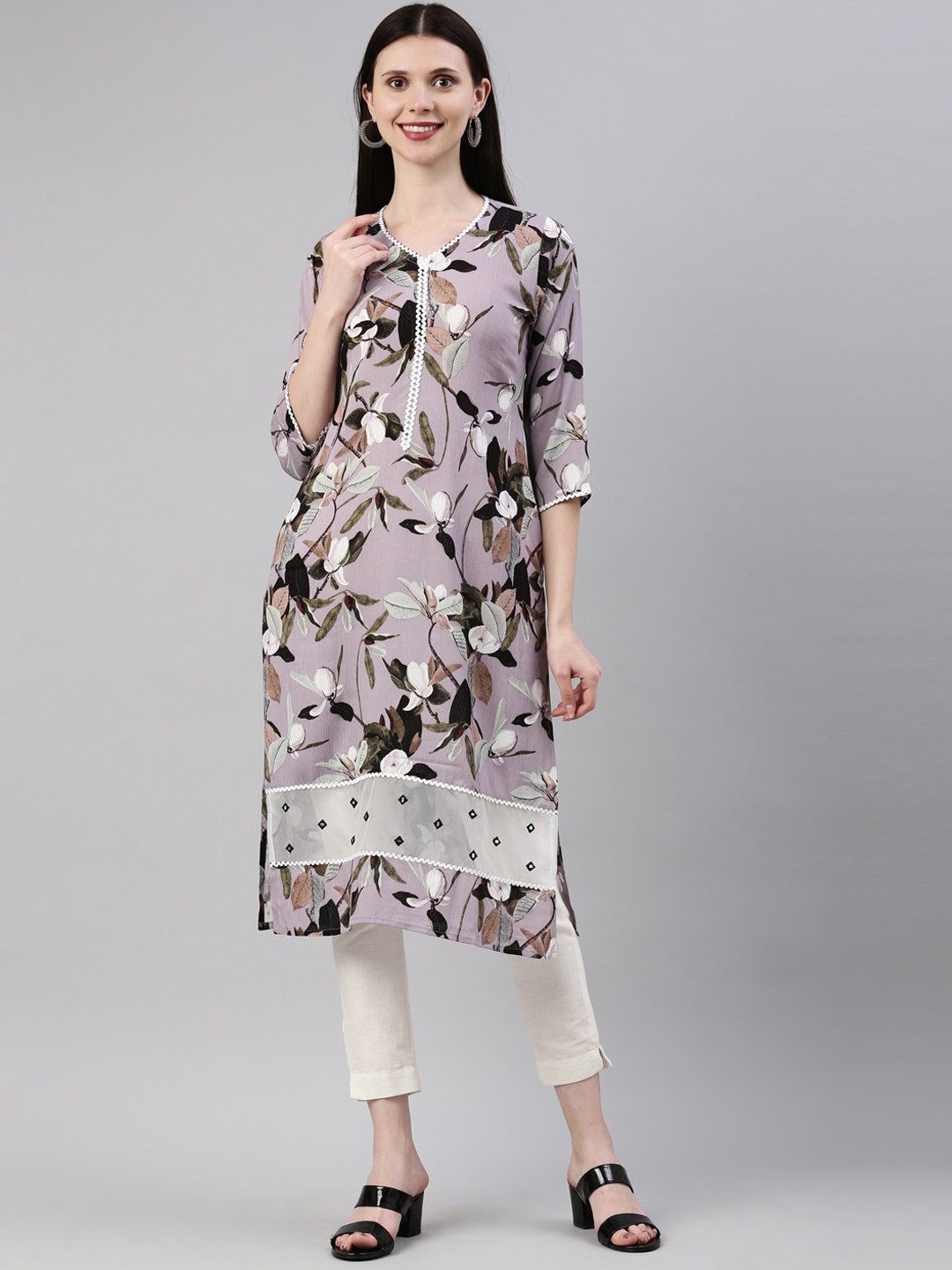 

Neerus Women Lavender Floral Printed Kurta