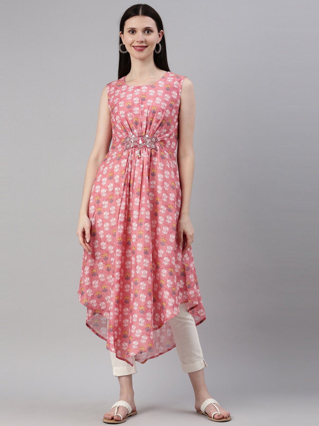 

Neerus Coral Ethnic Motifs Printed Kurta