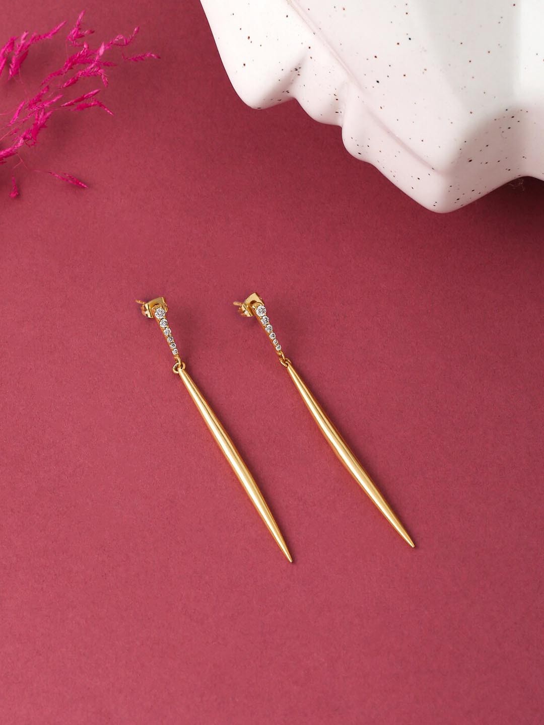 

kashwini Gold-Toned Contemporary Drop Earrings