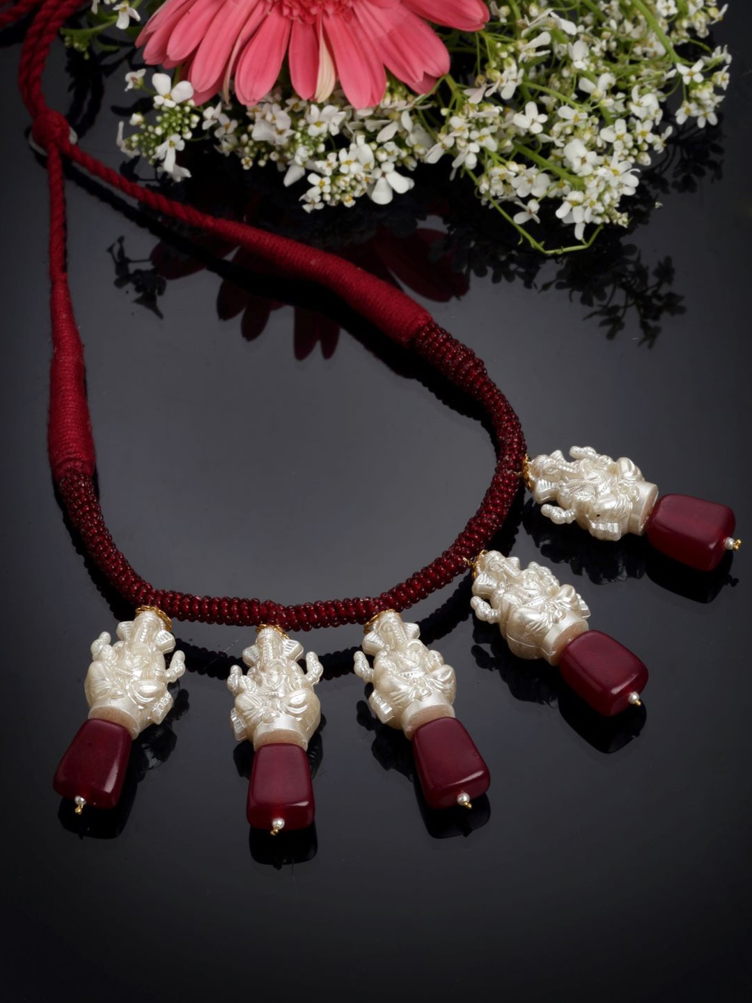 

DUGRISTYLE Gold-Plated Maroon & White Copper Pearls Beaded Temple Necklace