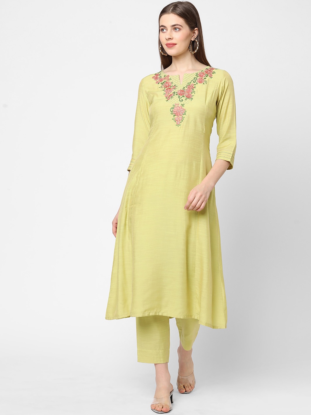 

KAMI KUBI Women Yellow Floral Embroidered Kurta