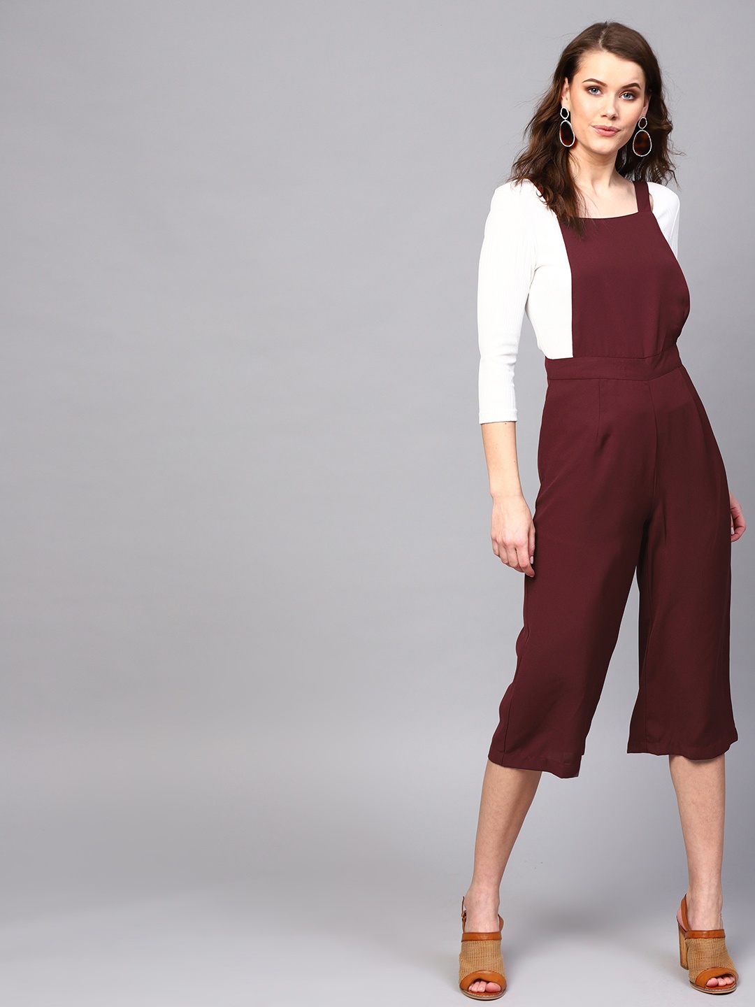 

SASSAFRAS Maroon Cropped Dungarees