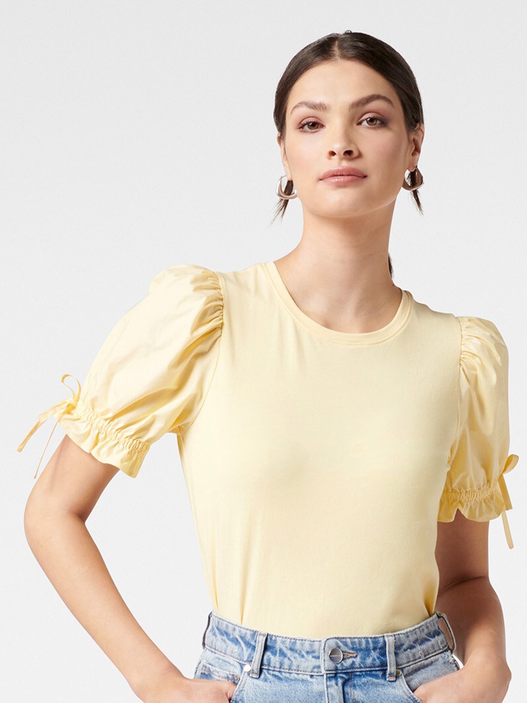 

Forever New Yellow Emery Puff Sleeve Top