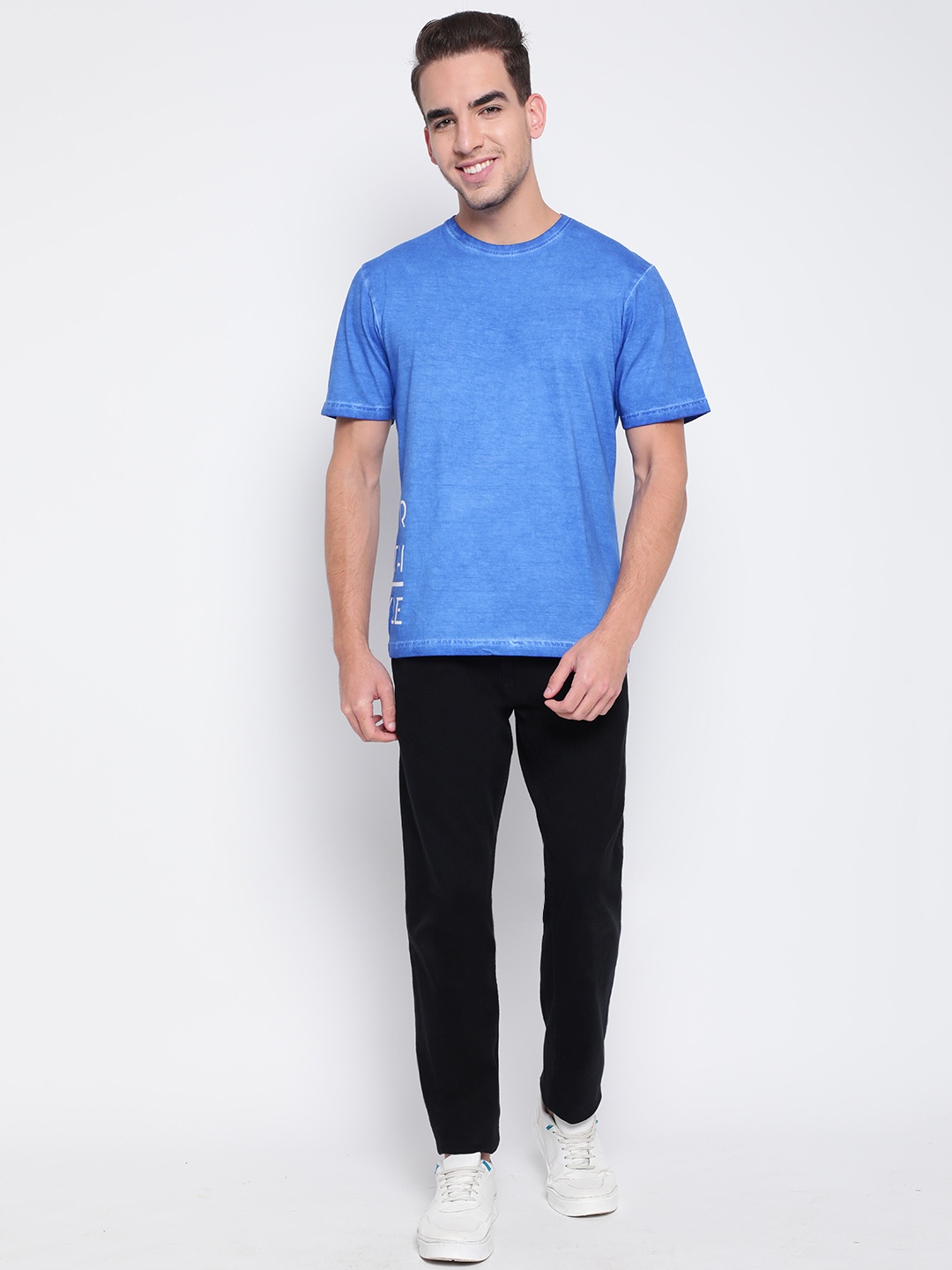 

Belliskey Men Blue T-shirt
