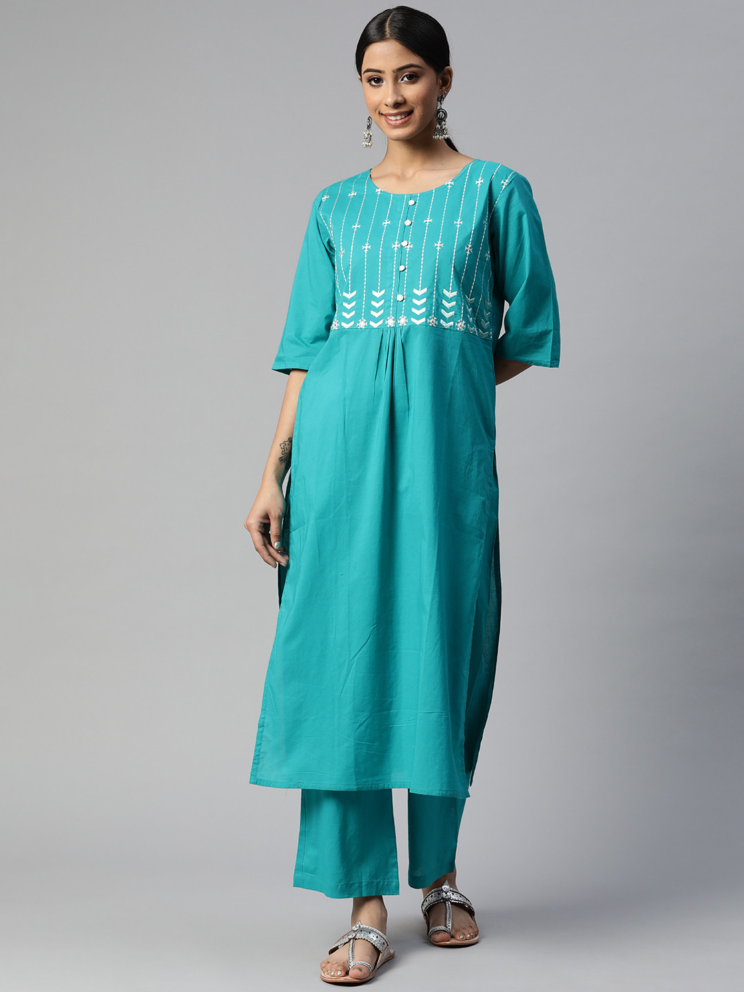 

SVARCHI Women Turquoise Blue Ethnic Motifs Embroidered Empire Thread Work Pure Cotton Kurta with Palazzos