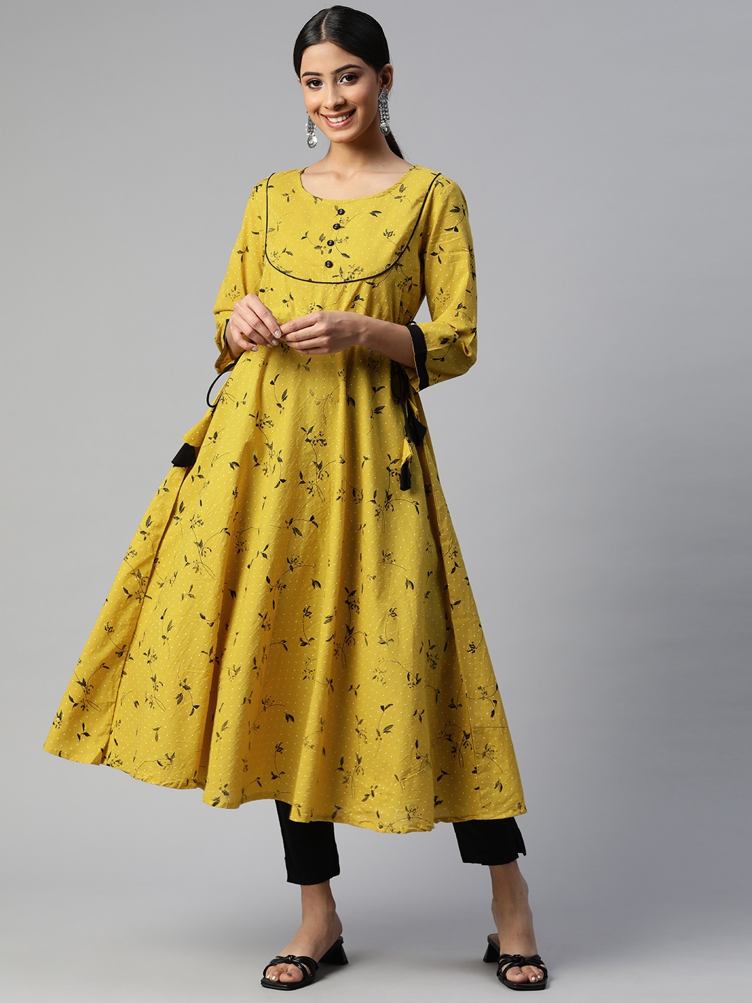 SVARCHI Women Yellow Floral Printed Floral Anarkali Kurta