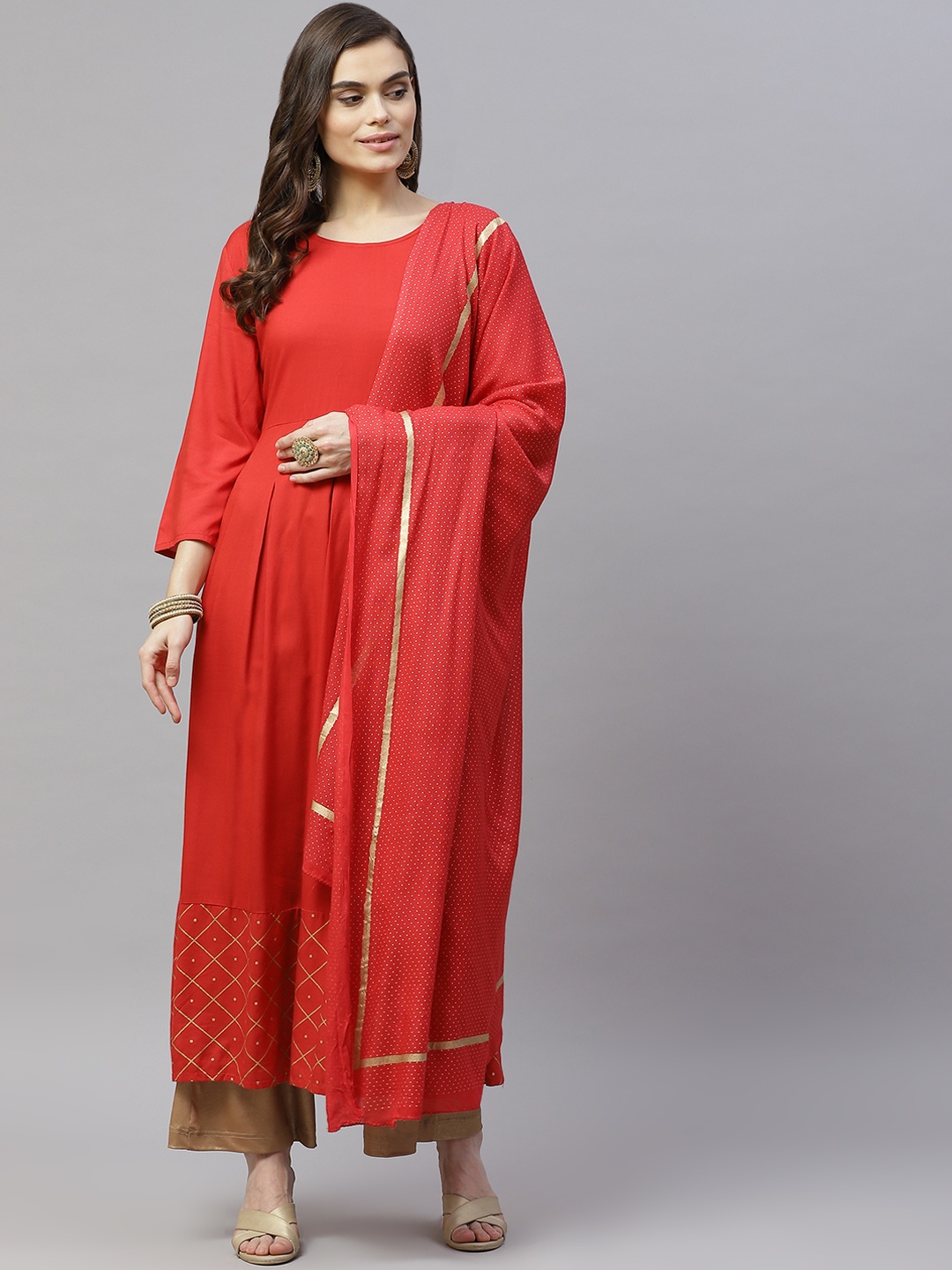

SVARCHI Women Red Anarkali Kurta With Dupatta