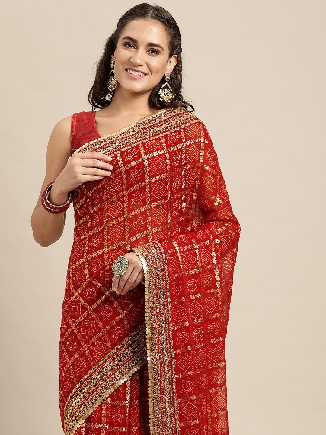 

VASTRANAND Red & Golden Sequinned Bandhani Saree