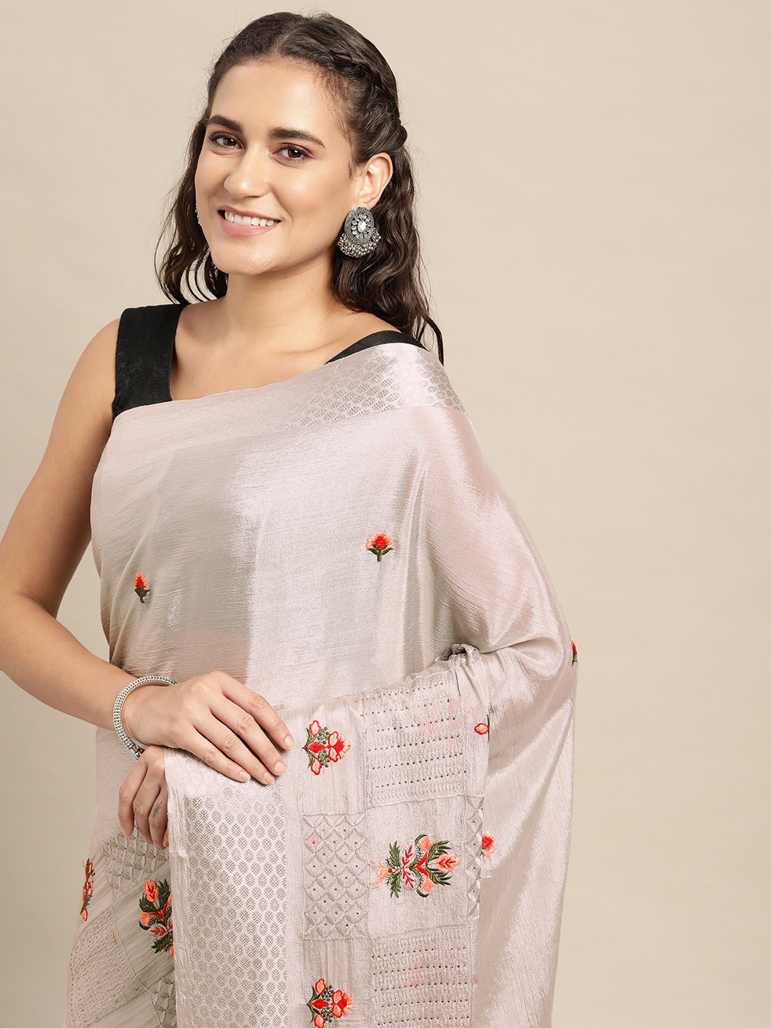 

VASTRANAND Grey Woven Design Embroidered Saree