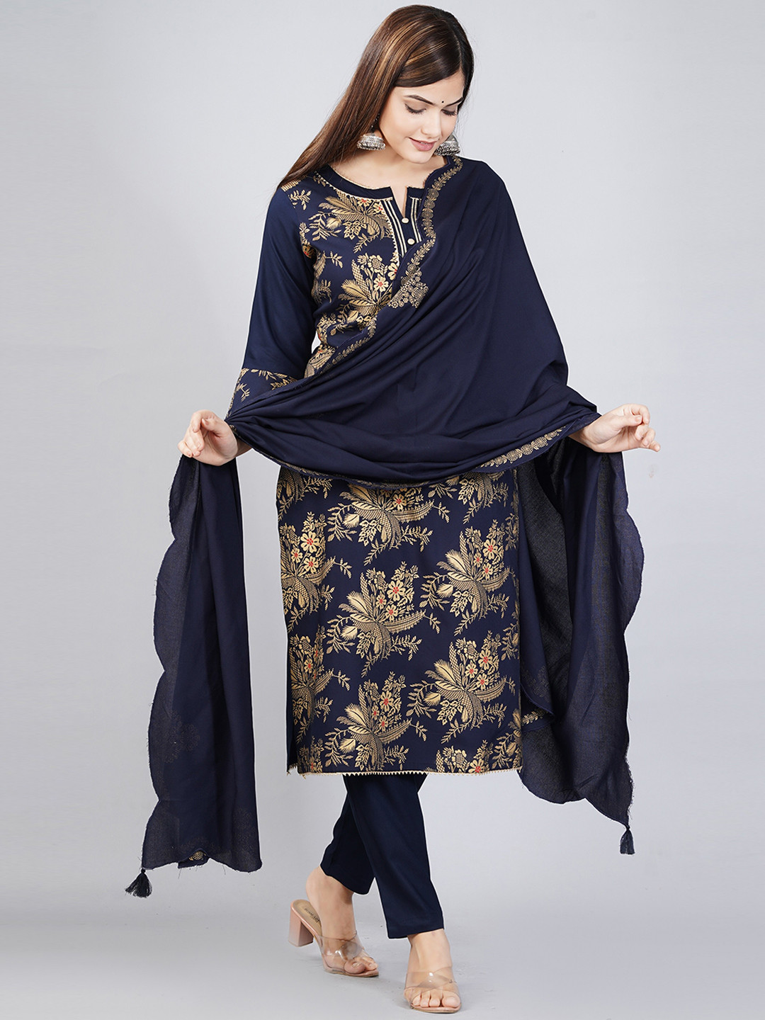 

Kurtipedia Women Navy Blue Embroidered Gotta Patti Kurti with Palazzos & With Dupatta