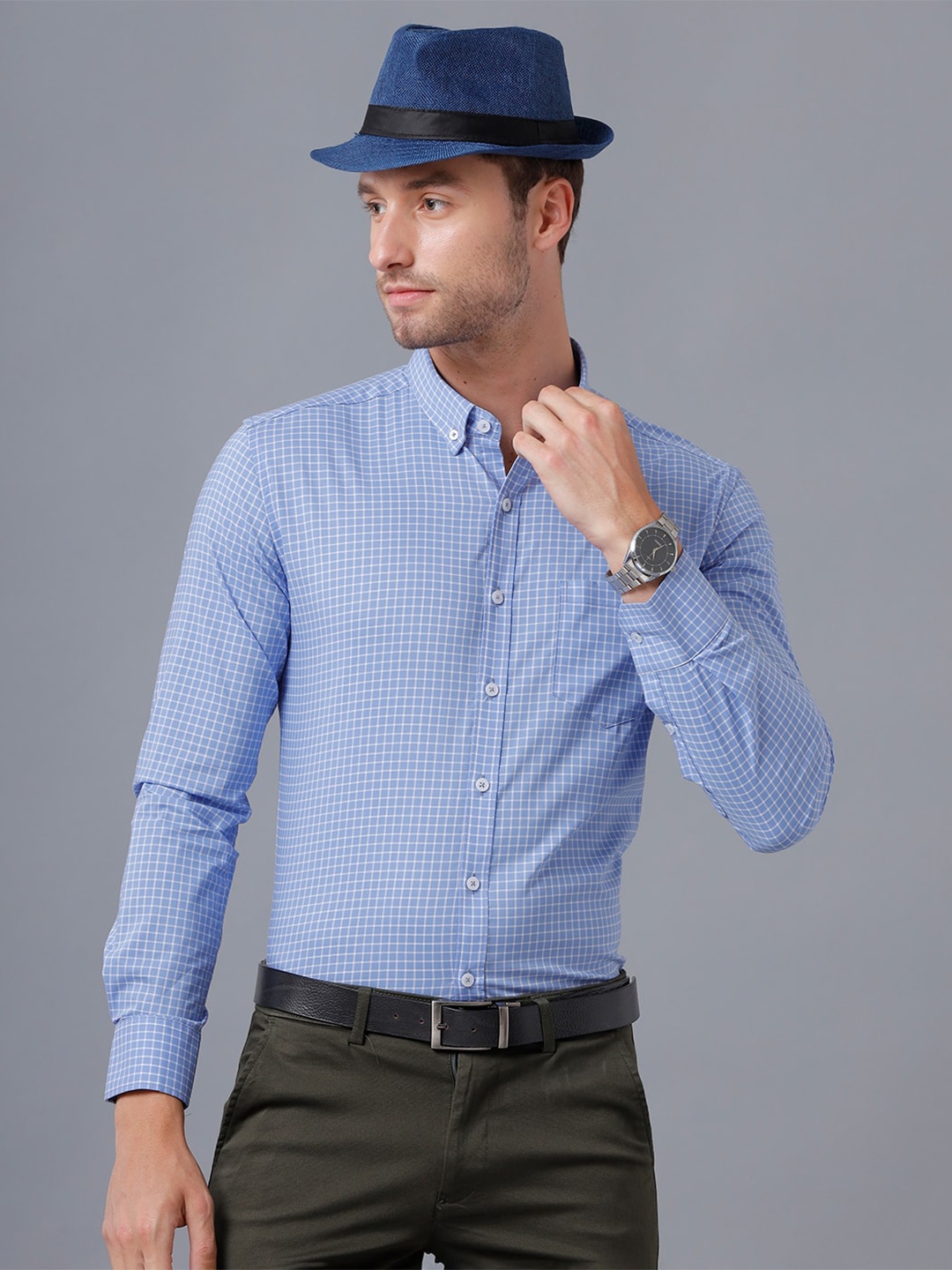 

YOVISH Men Blue Smart Slim Fit Checked Semiformal Shirt
