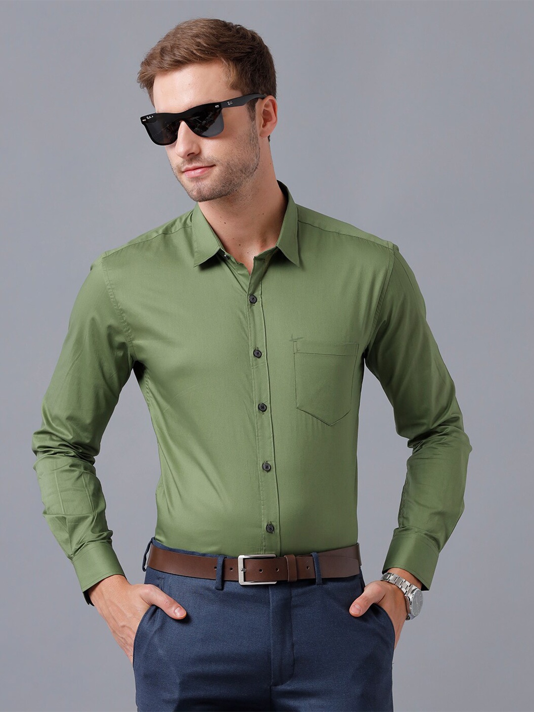 

YOVISH Men Olive Green Smart Slim Fit Semiformal Shirt