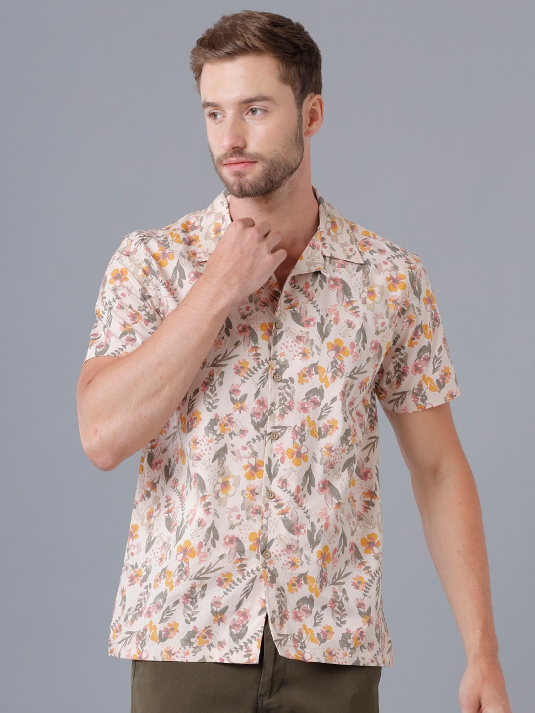 

YOVISH Men Beige Floral Printed Slim Fit Casual Shirt