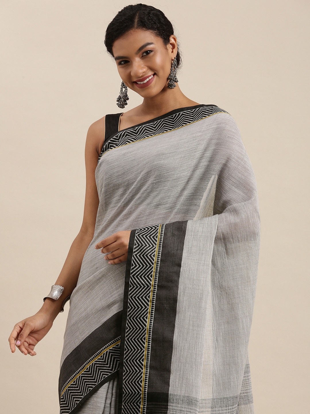 

SANGAM PRINTS Grey Solid Pure Linen Saree