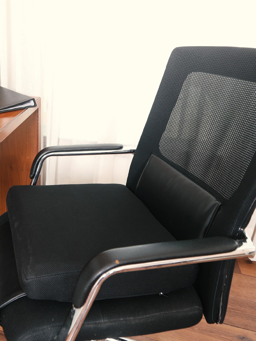 

The White Willow Set of 2 Black Denim Square Cushion Seat Pad