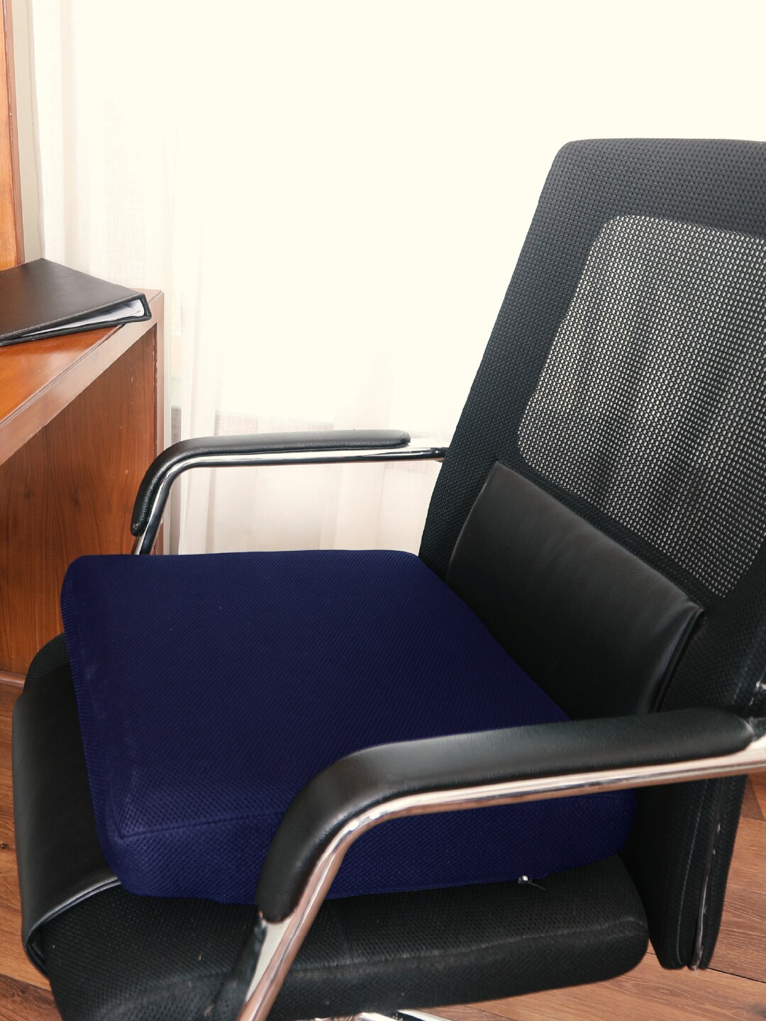 

The White Willow Navy Blue Square Cushion Seat Pad