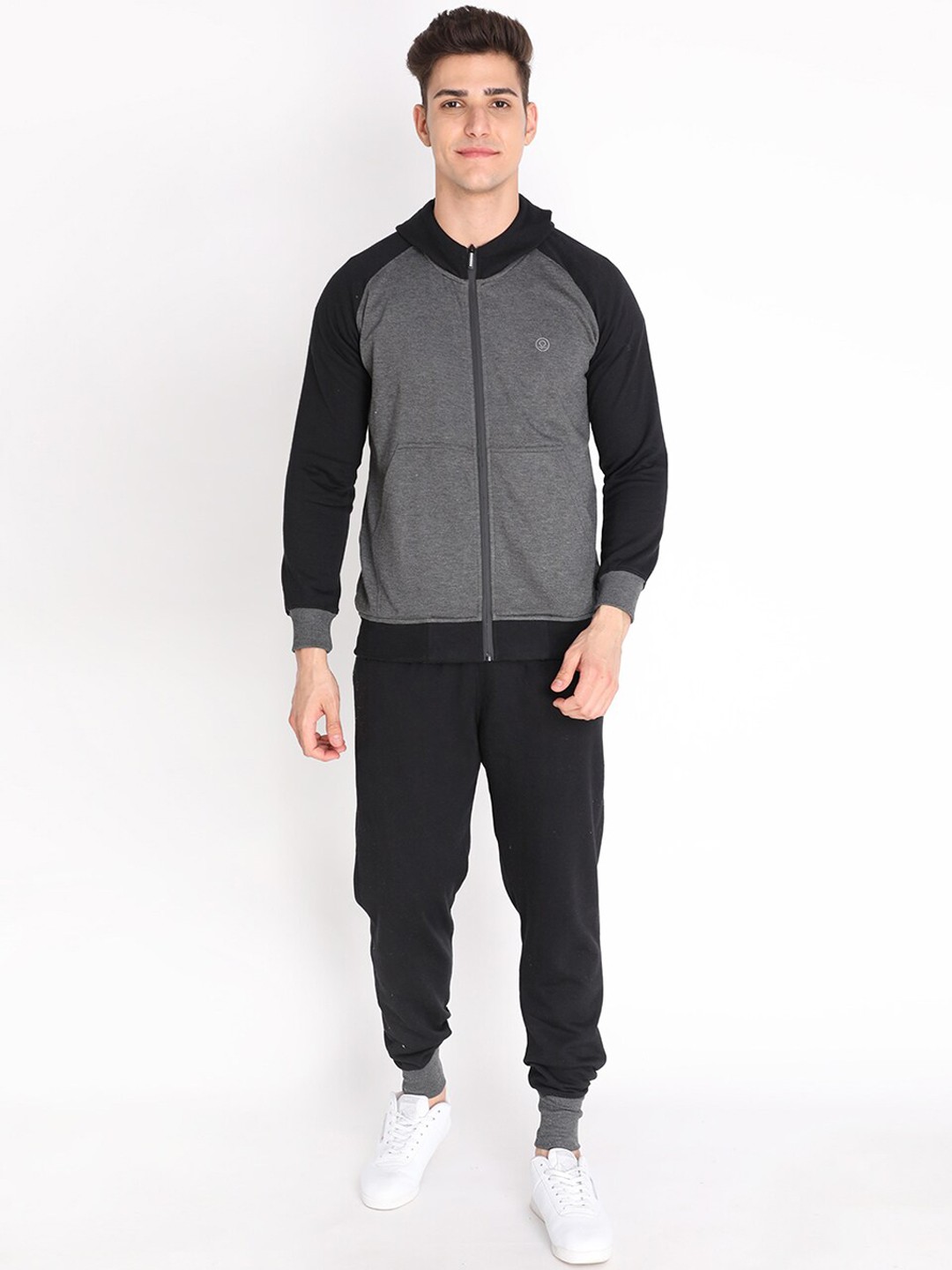 

Chkokko Men Black & Grey Colorblocked Tracksuits, Grey melange