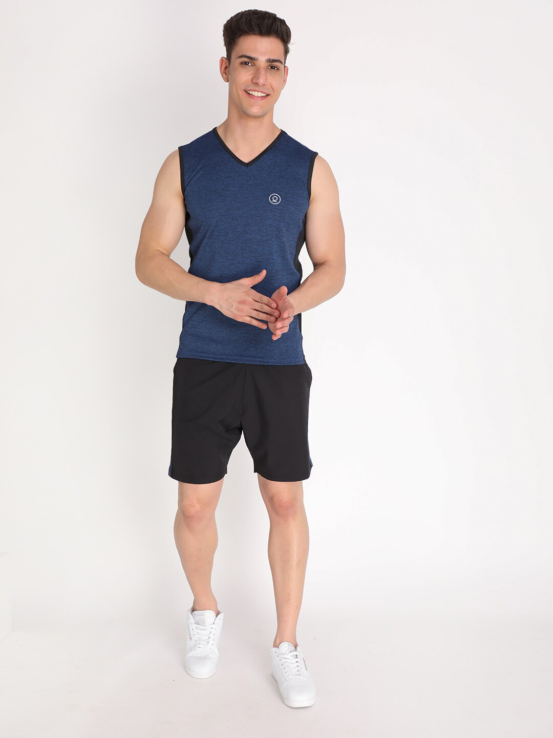

CHKOKKO Men Blue & Black T-shirt with Shorts