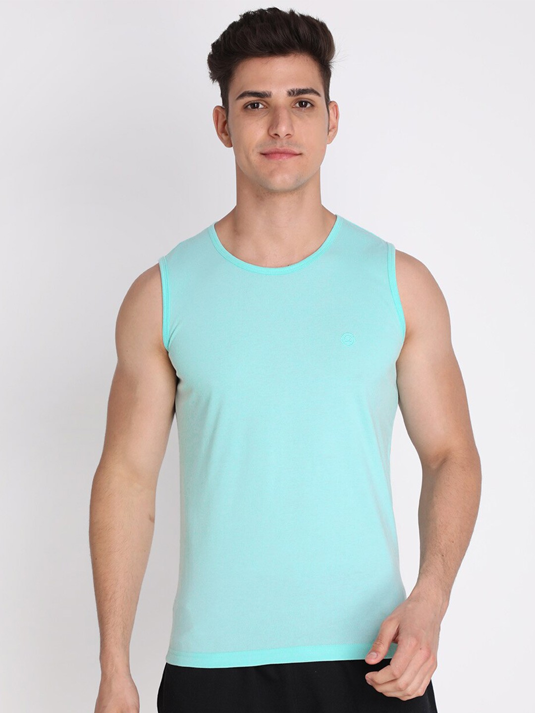 

Chkokko Men Blue Solid Regular Fit Cotton Outdoor T-shirt