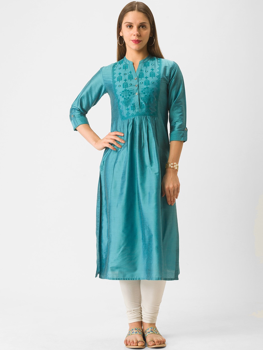 

Globus Women Blue Yoke Design Kurta