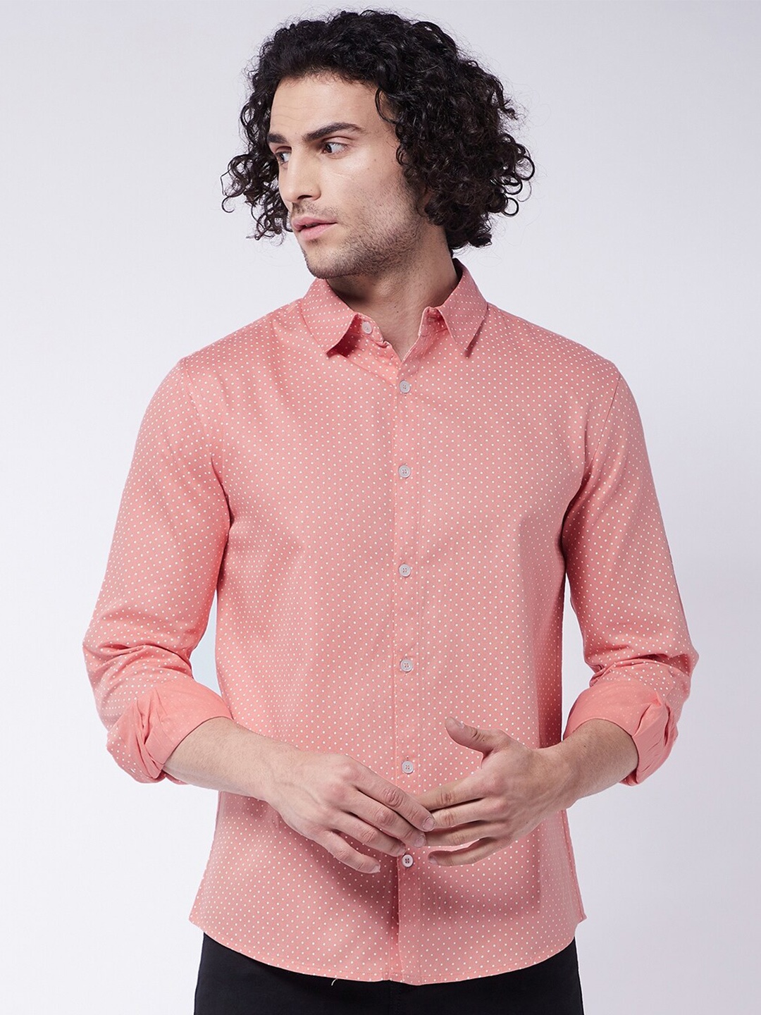 

Rick Masch Men Peach-Coloured Smart Slim Fit Printed Casual Shirt