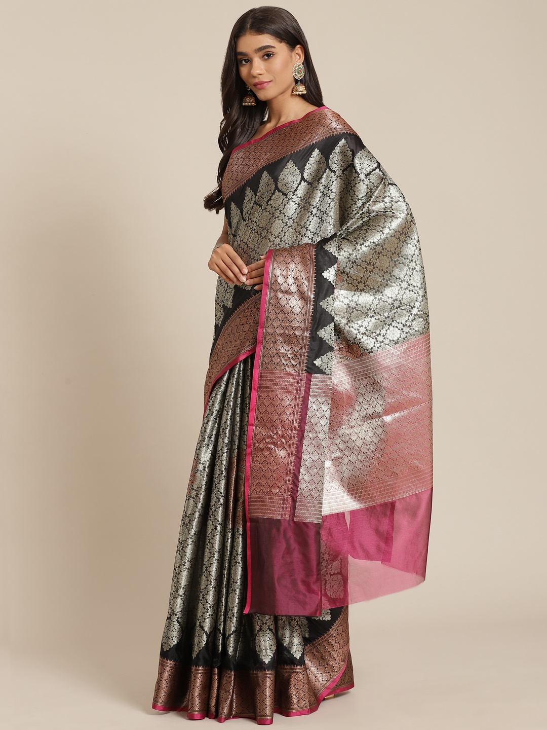 

Banarasi Style Black & Silver-Coloured Ethnic Motifs Zari Art Silk Banarasi Saree