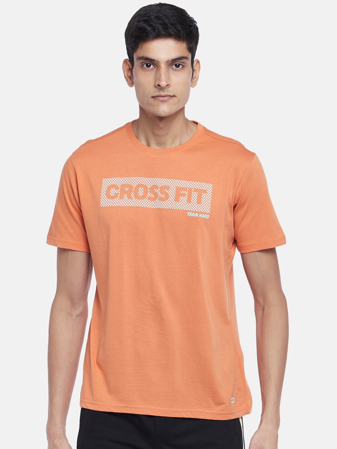 

Ajile by Pantaloons Men Orange Typography Printed Slim Fit Outdoor T-shirt