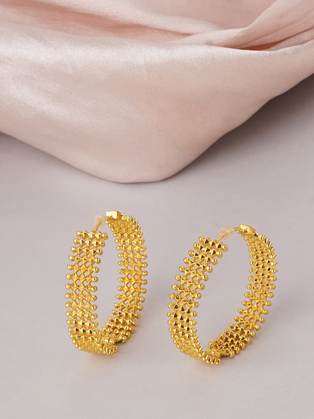 

Voylla Gold-Toned Geometric Hoop Earrings